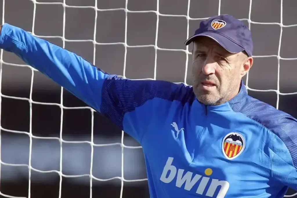 José Manuel Ochotorena Legendary Goalkeeper Coach of Valencia and Spanish National Team Passes Away