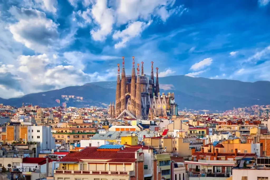 Spain Tourist Arrival Hits New Record in September 2025 with 97 Million Visitors