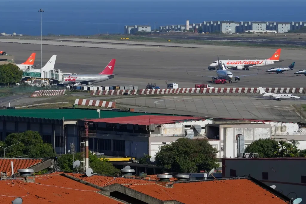 Iberia Cancels Flights to Venezuela Amid Security Warnings and Rising Military Tensions